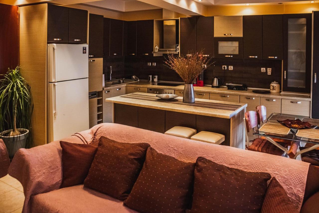 Apartamento Bojana' S Luxury House Larissa Exterior foto